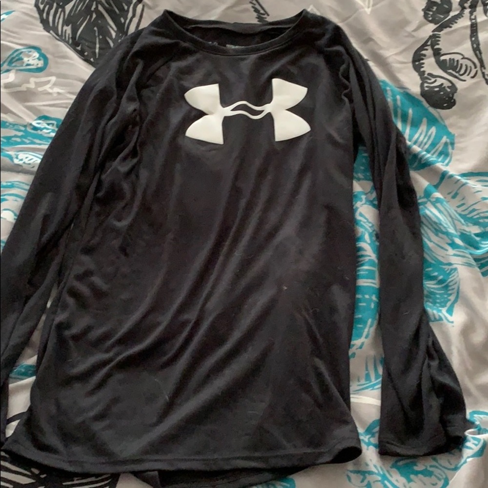 Under armor shirt